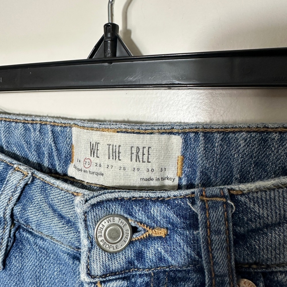 Free People Relaxed Heritage Flare Jeans Women's 25 Blue Button Fly Distressed - Picture 2 of 4